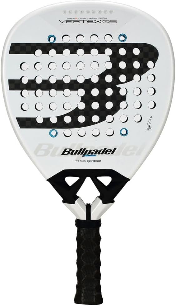 BULLPADEL Padel Racket Vertex 05 2026 | Juan Tello Pala Padel for Multipurpose Balance & Control | Air Power, Xtend-Carbon 12K Face, Multieva | Curvaktiv Stability, Ease Vibe Comfort & Custom Weight
